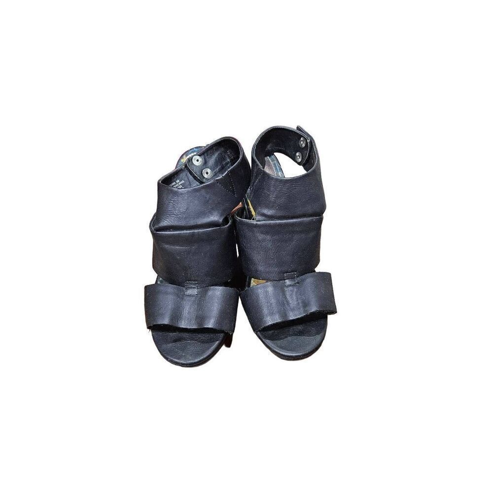 Madden Girl Black Wedge Sandals - Picture 13 of 13